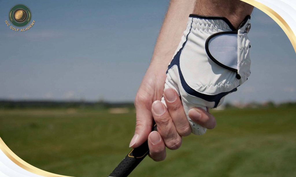 Cách cầm gậy Golf bằng tay trái