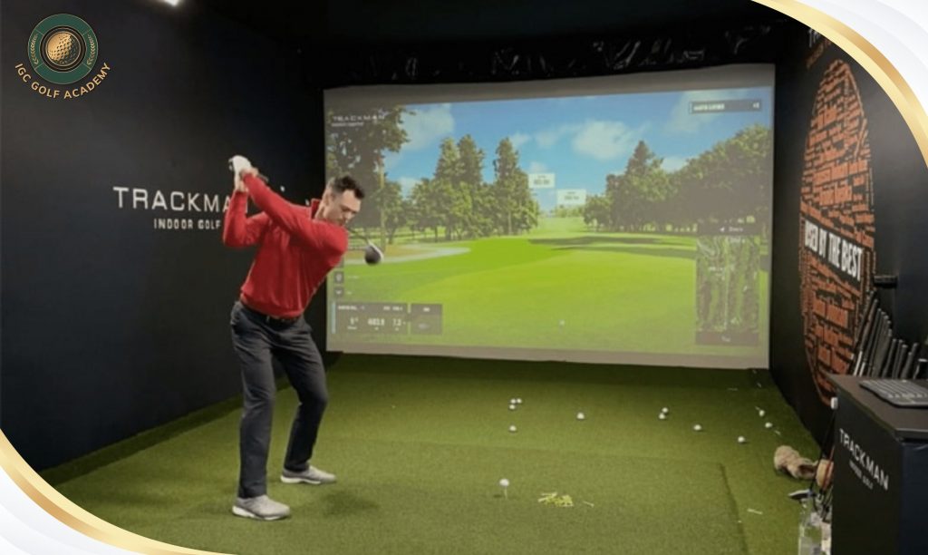 Học đánh golf tại quận Bình Thạnh với sân tập Golf 3D